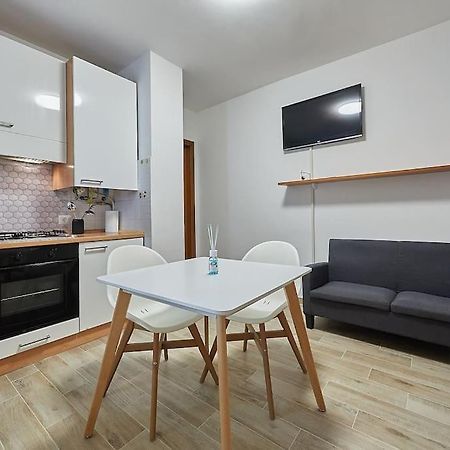 Flat Number 8 Appartement Milaan Buitenkant foto